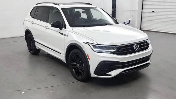 VOLKSWAGEN TIGUAN 4MOTION 2022 3VV8B7AX9NM117597 image